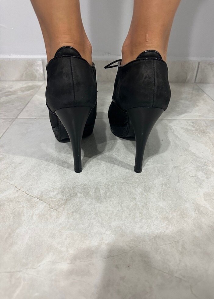Siyah Bağcıklı Süet Platform Topuklu Bot - Görsel 5