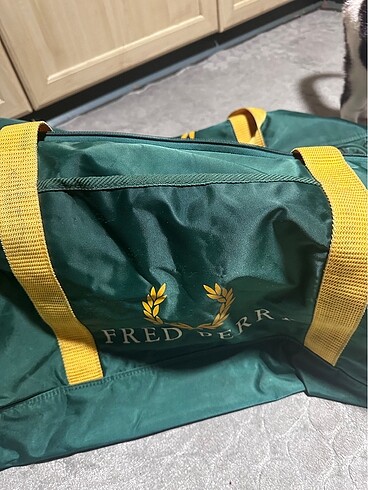  Beden Fred perry seyehat çantası