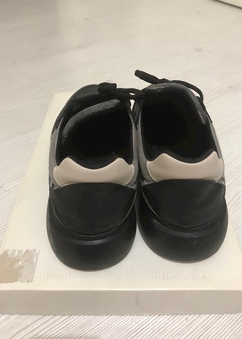 Siyah Gri Bağcıklı Kadın Spor Ayakkabı - Görsel 4