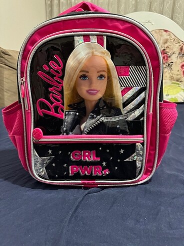  Beden Barbie Okul çantası ve beslenme çantası
