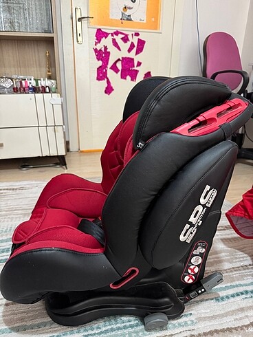 9- 36 kg Beden kırmızı Renk Baby Plus isofix oto koltuğu