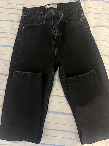 MOM JEAN