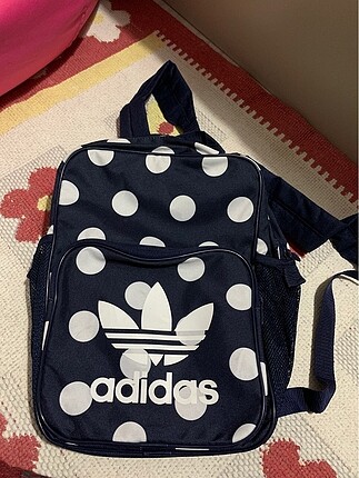 Adidas küçük sırt çantası