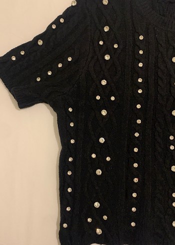 Siyah Nakışlı Kısa Kollu Triko Kazak - Görsel 2