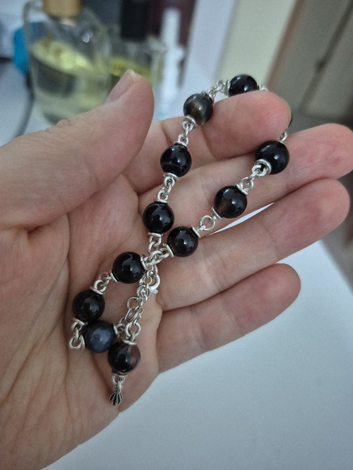 Siyah Boncuklu Gümüş Bileklik - Görsel 2