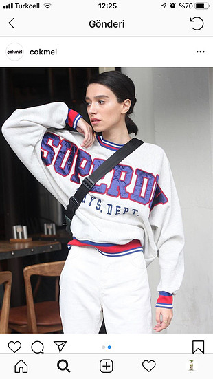 Sweatshirt