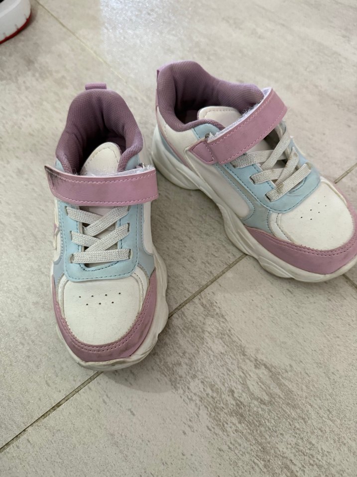 Kız Çocuk Pembe Bağcıksız Spor Ayakkabı - Görsel 3