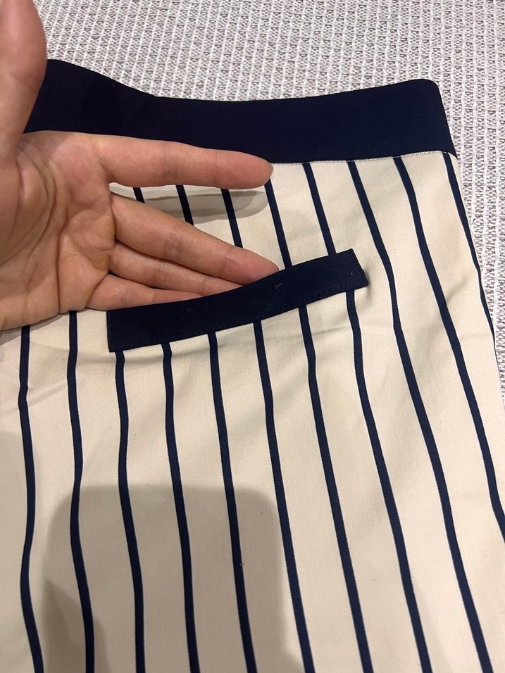 Lacivert Çizgili Pilili krem Midi Kalem Etek - Görsel 2