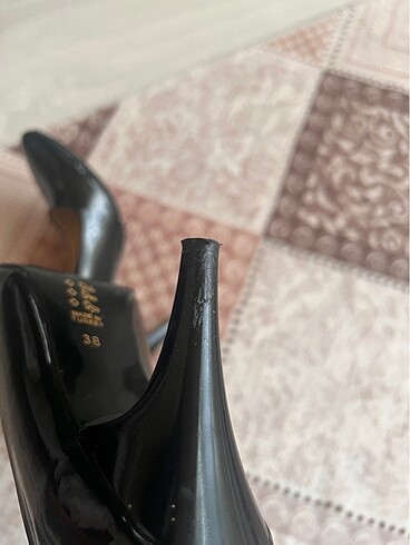 Klasik model topuklu ayakkabı - Görsel 5