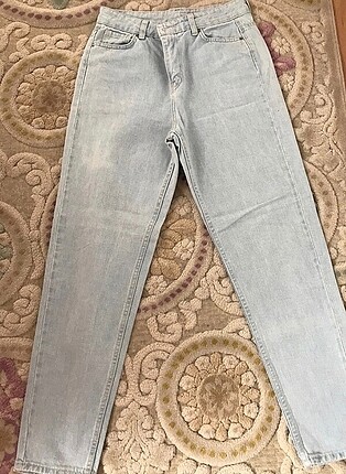 mom jeans