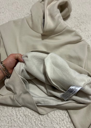 Bershka Bej Kadın Uzun Kollu Sweatshirt