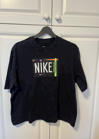 Nike Tisort