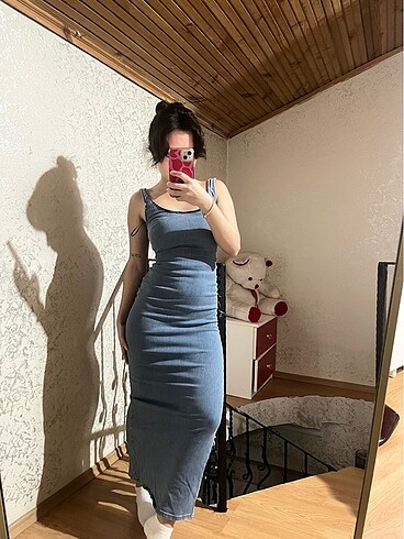 Kot uzun elbise