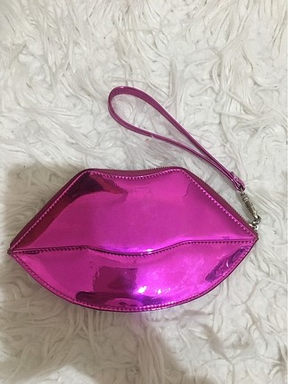 Öpücük şekilli rugan pembe cüzdan ve clutch