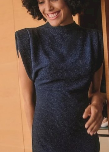 Simli vatkalı elbise - Görsel 4