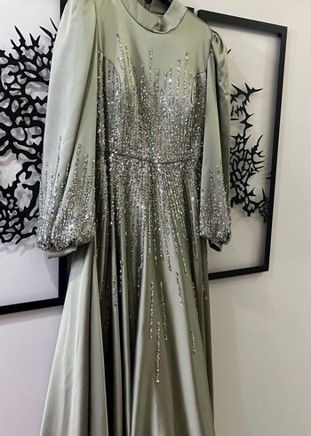 yeşil İşlemeli Uzun Kollu Abiye Elbise - Görsel 4