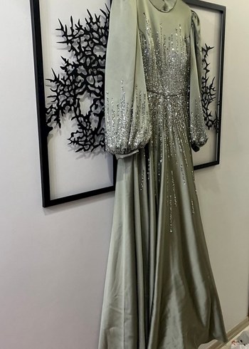 yeşil İşlemeli Uzun Kollu Abiye Elbise - Görsel 3