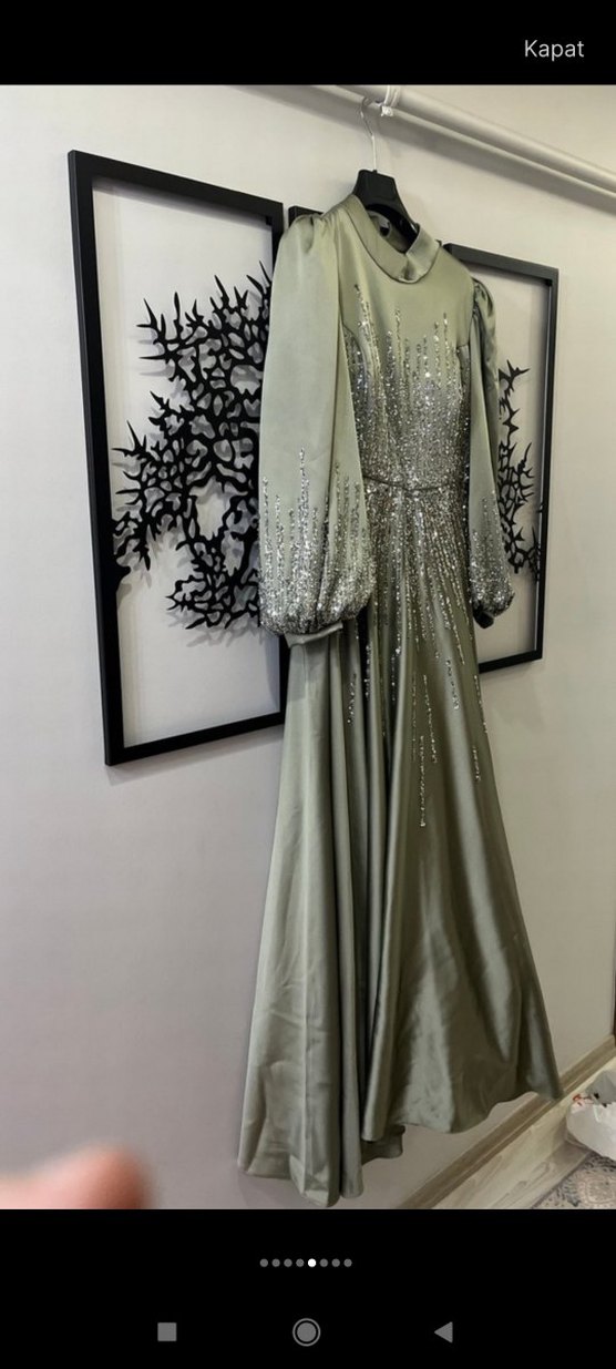 yeşil İşlemeli Uzun Kollu Abiye Elbise - Görsel 3