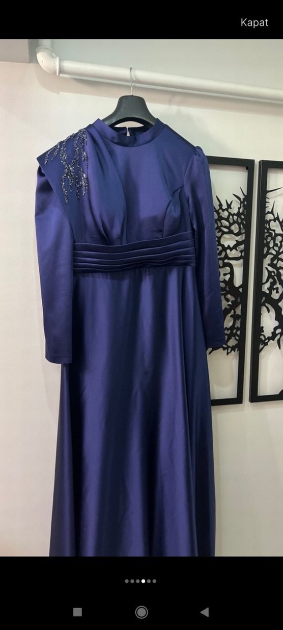 Lacivert Uzun Kollu İşlemeli Abiye Elbise - Görsel 4
