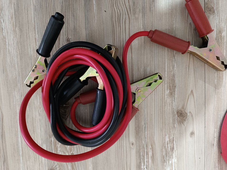 2,5 Metre 600 Amp Kırmızı Akü Takviye Kablosu - Görsel 4