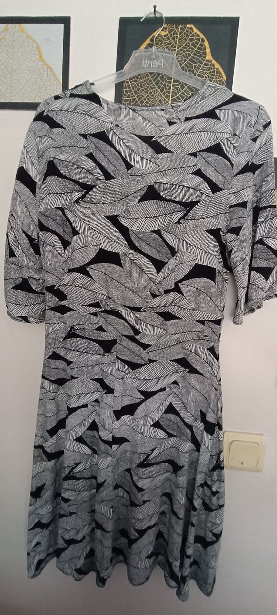 Gri Midi Hamile Elbisesi V Yaka - Görsel 4