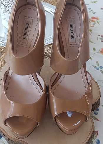Miu Miu Rugan Platform Topuklu Ayakkabı - Görsel 9