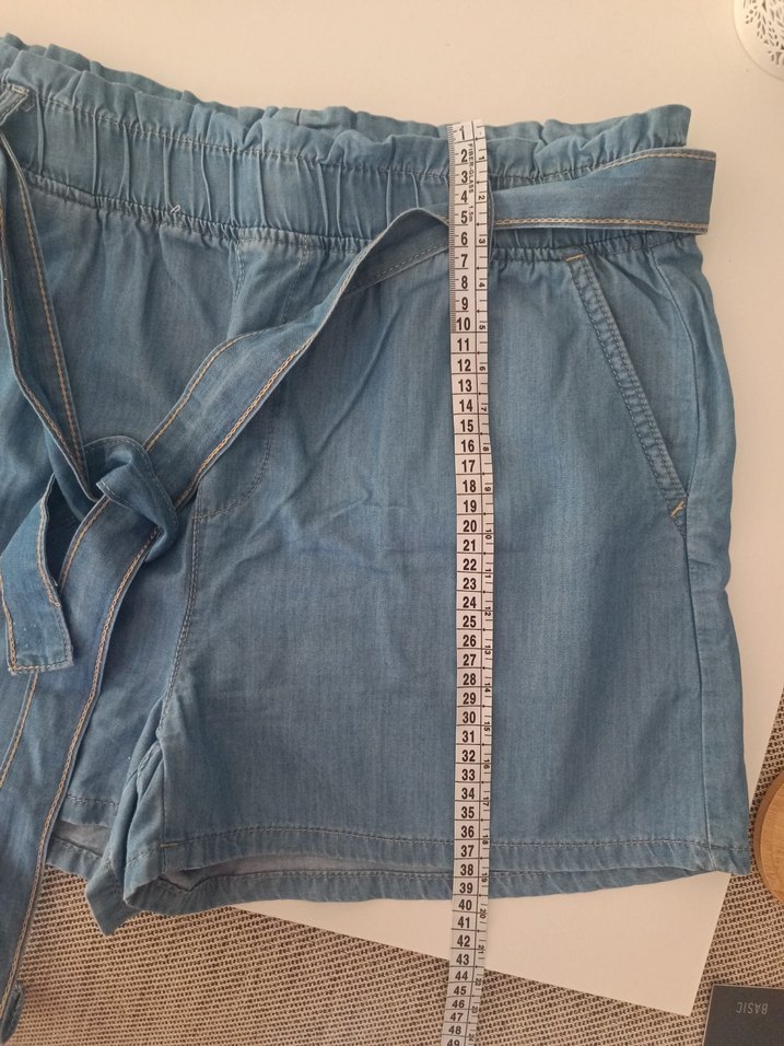 Lc Waikiki Kadın Mavi Kemerli Mini Kot Şort - Görsel 3