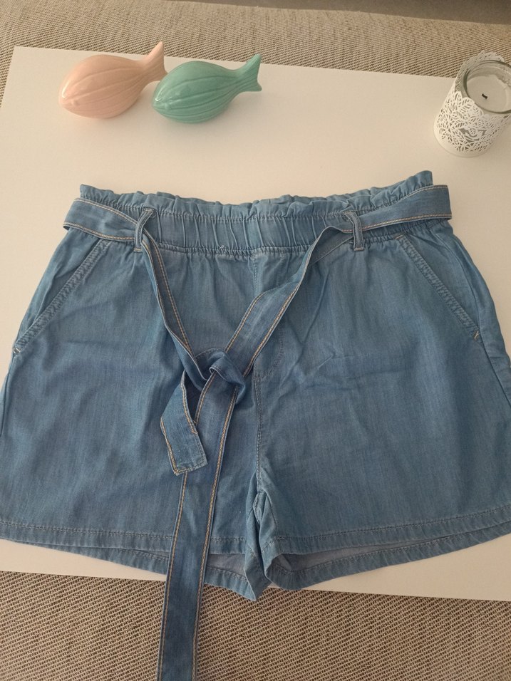 Lc Waikiki Kadın Mavi Kemerli Mini Kot Şort - Görsel 2