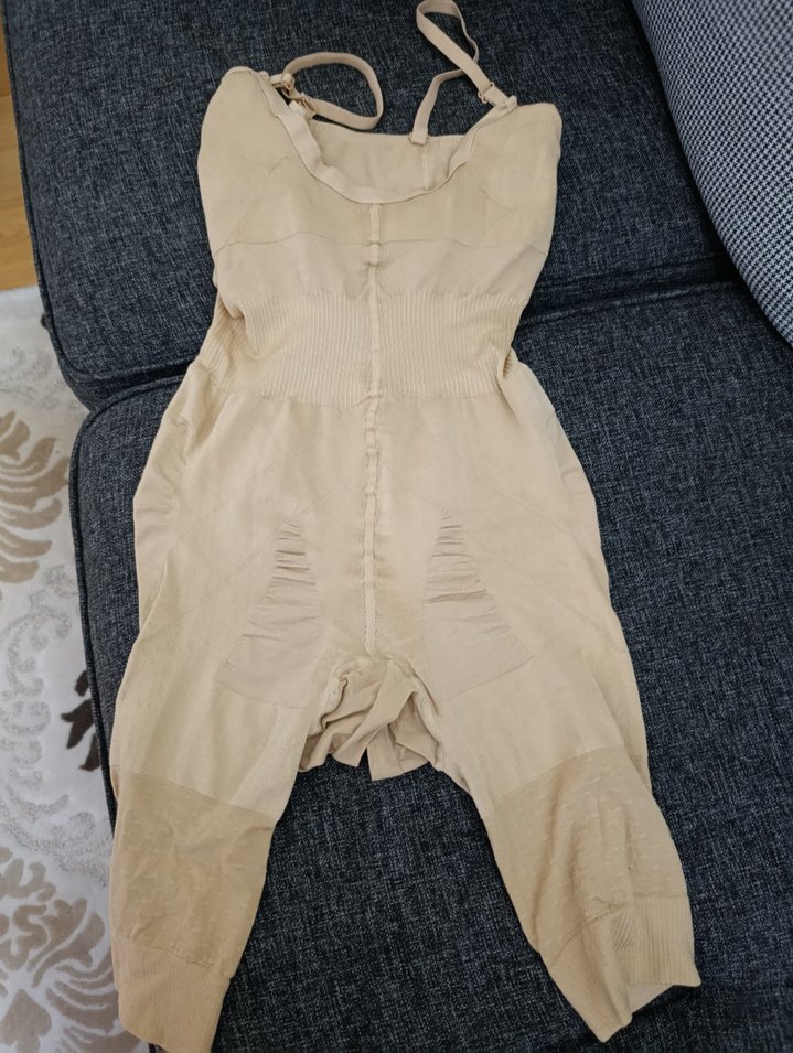 Beyaz Göğüs Körüklü Fitted Hem Korsesi - Görsel 5