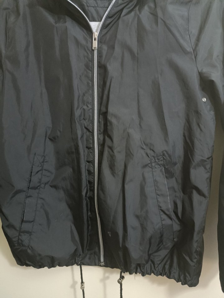 Siyah Fermuarlı Yağmurluk - Görsel 2