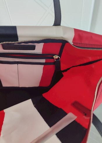 Beden kırmızı Renk Tommy hilfiger çanta