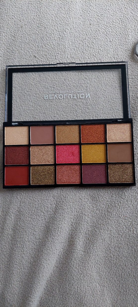 Revolution Göz Farı Paleti - Görsel 2