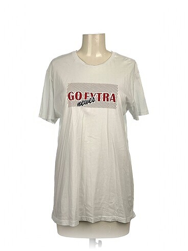 PreLoved T-shirt %70 İndirimli.