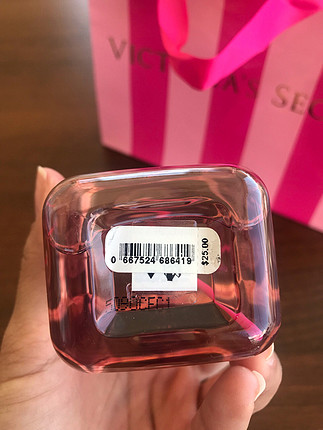 universal Beden Victoria?s Secret en çok satan parfümü. 200ml. Sıfır ürün