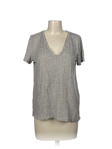 Zara T-shirt %70 İndirimli.