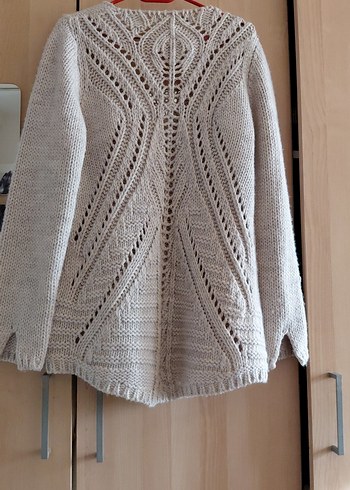 Bej V Yaka Örgü Kadın Kazak - Görsel 3