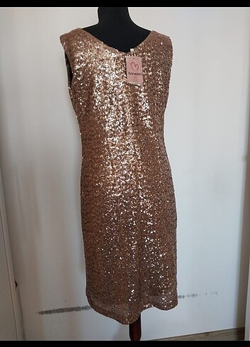 Paletli gece elbisesi - Görsel 4