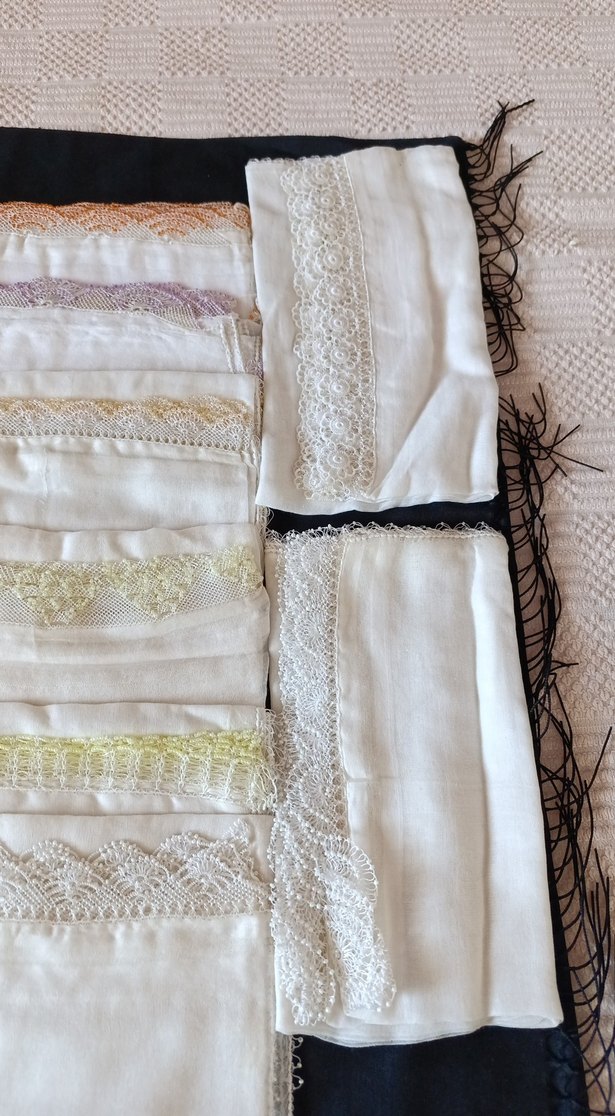 Dantel Detaylı Beyaz Kadın Fular - Görsel 3