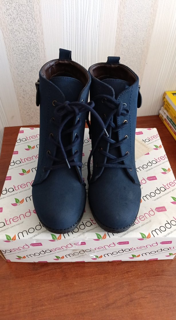 Lacivert Bağcıklı Kadın Blok Topuk Bot - Görsel 4