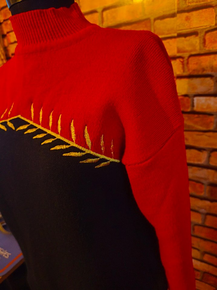 Kırmızı Nakışlı Bohem Balıkçı Yaka Kazak - Görsel 3