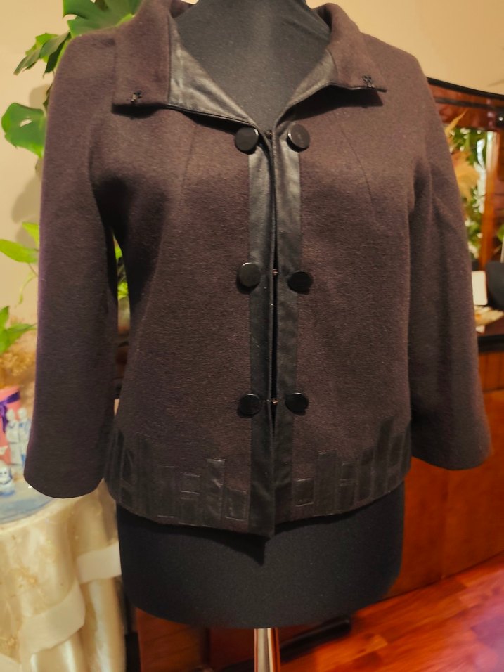 Düğmeli Kahverengi Mini Deri Ceket - Görsel 3