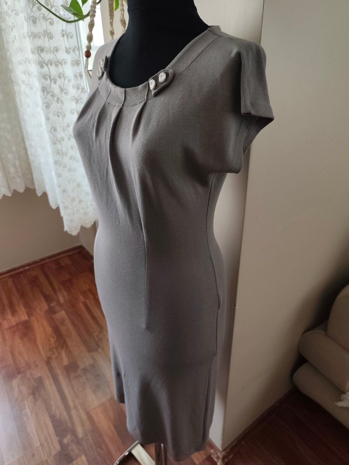 Gri V Yaka Kolsuz Midi Kalem Elbise - Görsel 5