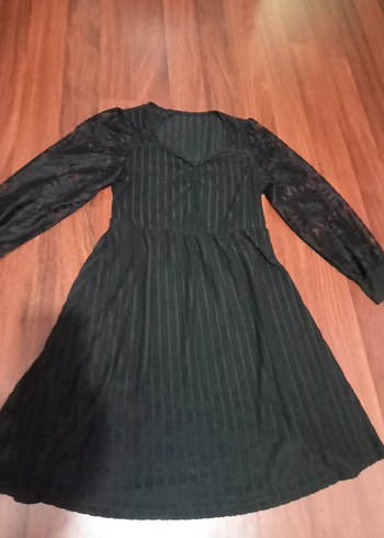 V Yaka Siyah Elbise - Görsel 6