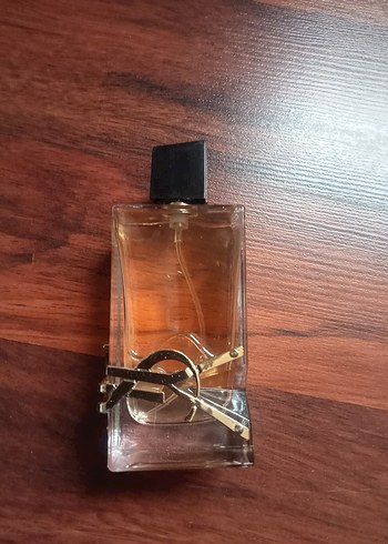 Yves Saint Laurent Libre Kadın Parfümü - Görsel 2