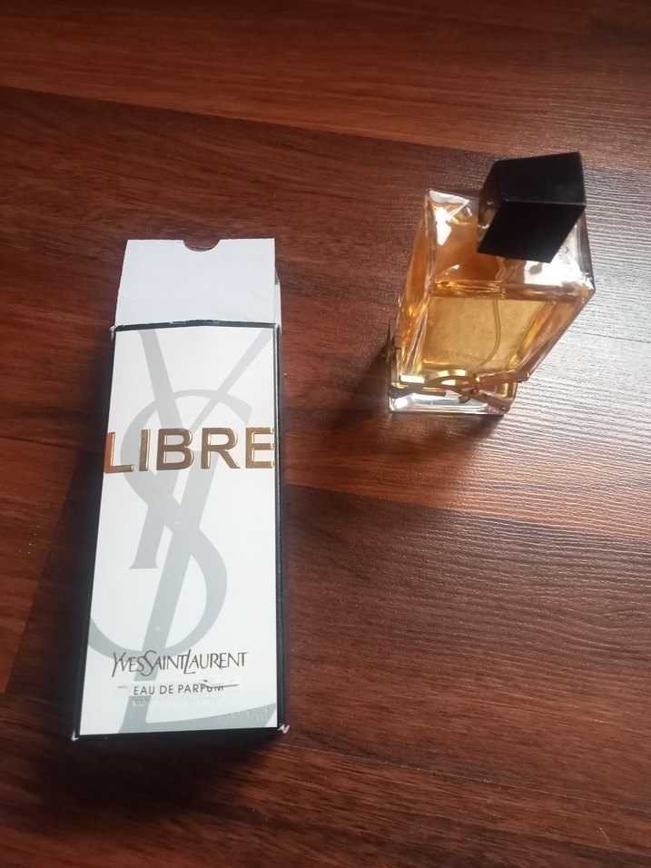 Yves Saint Laurent Libre Kadın Parfümü - Görsel 3