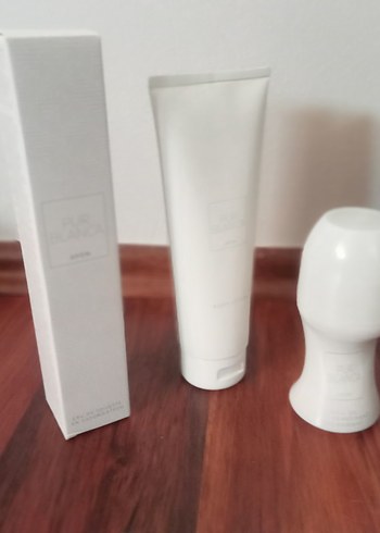 Parfüm Seti: Eau de Toilette ve Vücut Losyonu