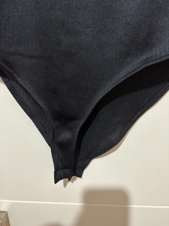 Uzun Kollu, Halter Yaka Siyah Bluz - Görsel 3