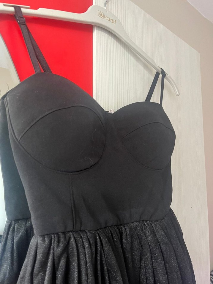 Siyah Straplez Gotik Mezuniyet Elbisesi - Görsel 4