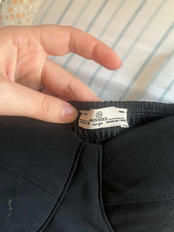 Siyah Straplez Gotik Mezuniyet Elbisesi - Görsel 3