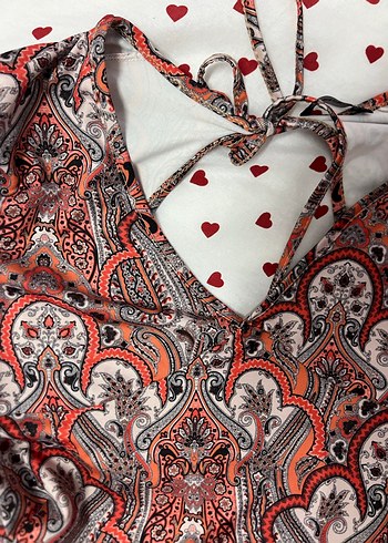 Bohem Desenli V Yaka Detaylı Bluz - Görsel 2